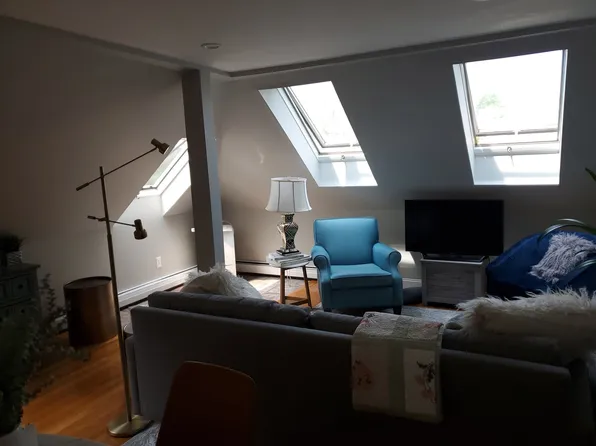 41 Lourdes Ave, Jamaica Plain, MA 02130