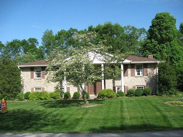 1st image of 181 Cypress Dr