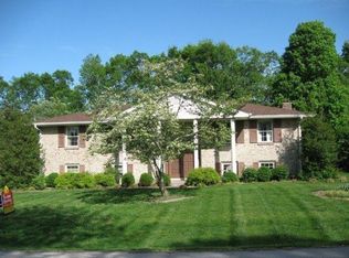 181 Cypress Dr, Versailles, KY 40383