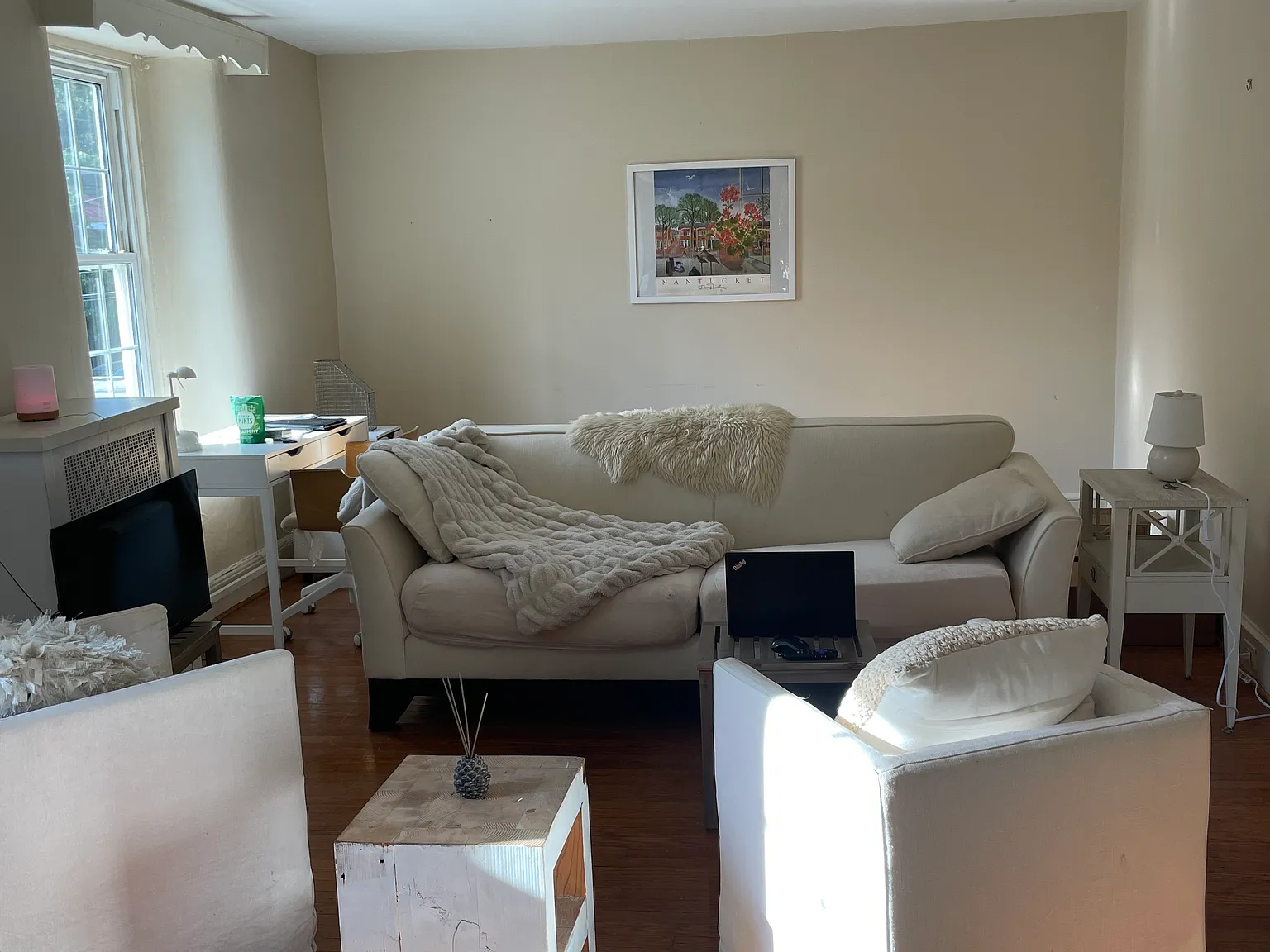 1 bed, 1100 sqft, $1,420 — Photo 3