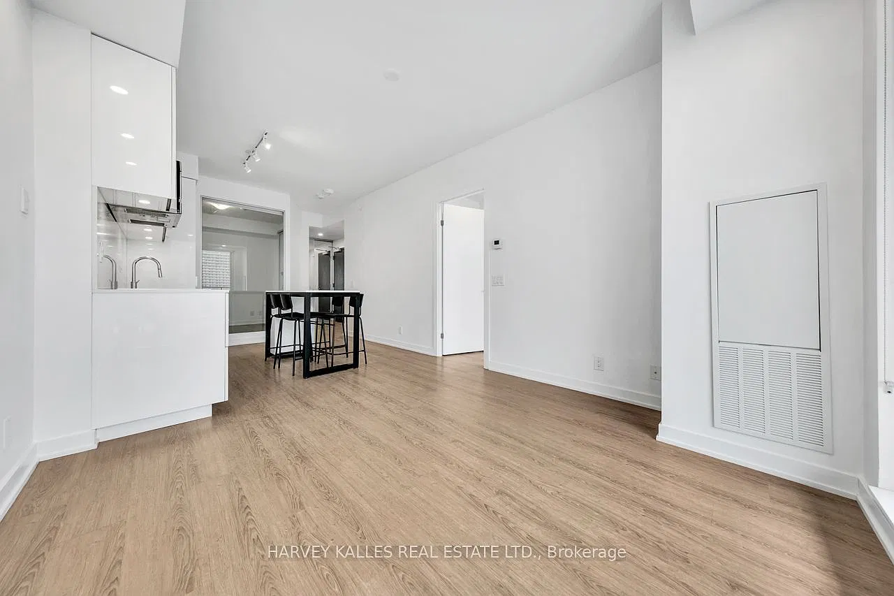 609 Avenue Rd — Photo 2