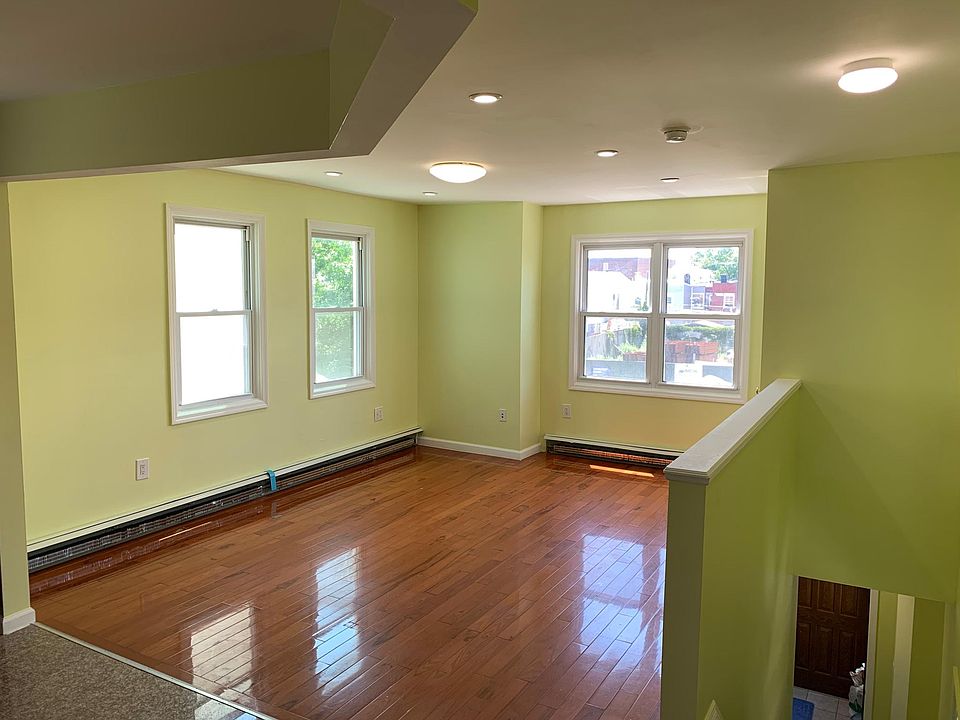 1st image of 8727 124th St