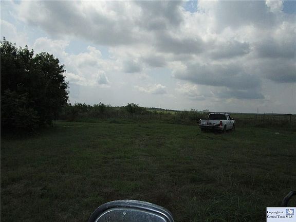 4th image of 783 Watson Ln W