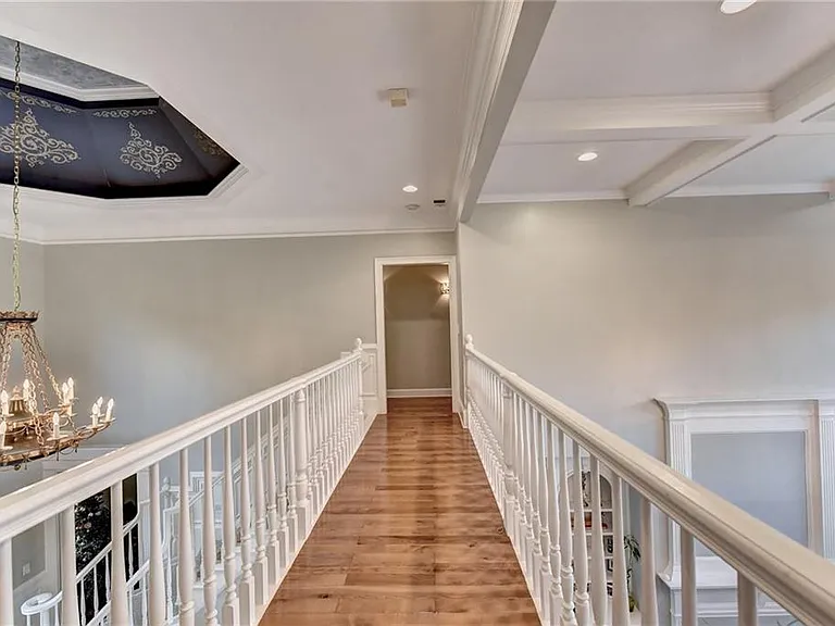 645 Falls Bay Ct — Photo 38