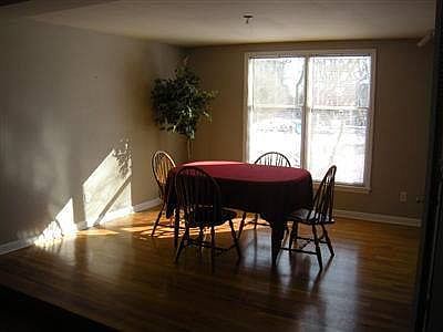 4th image of 4114 Windridge Ct