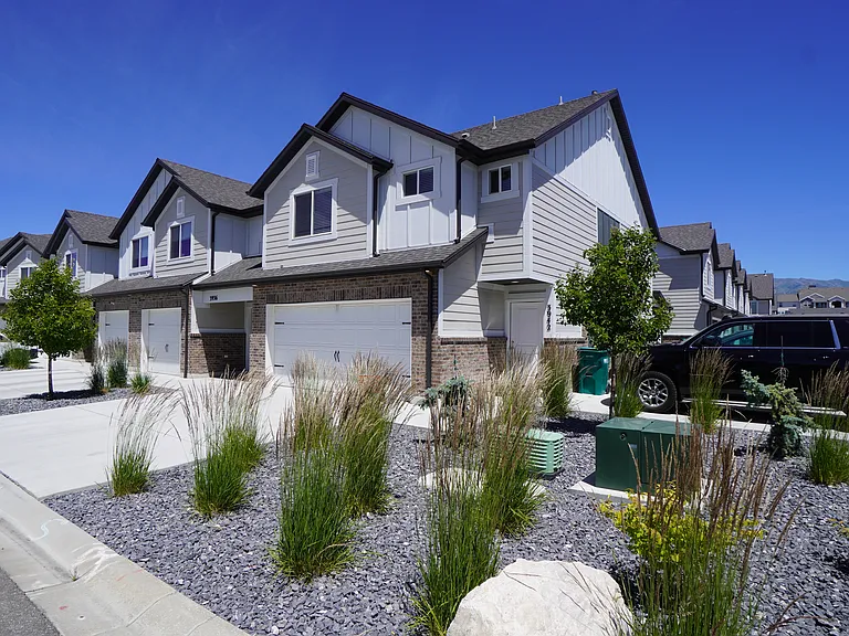 3942 S 3450 W — Photo 2