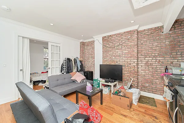 Rented by Living New York | media 18