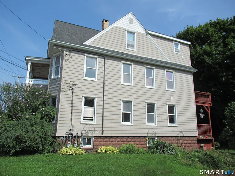 112 Bennett St #1 — Photo 21