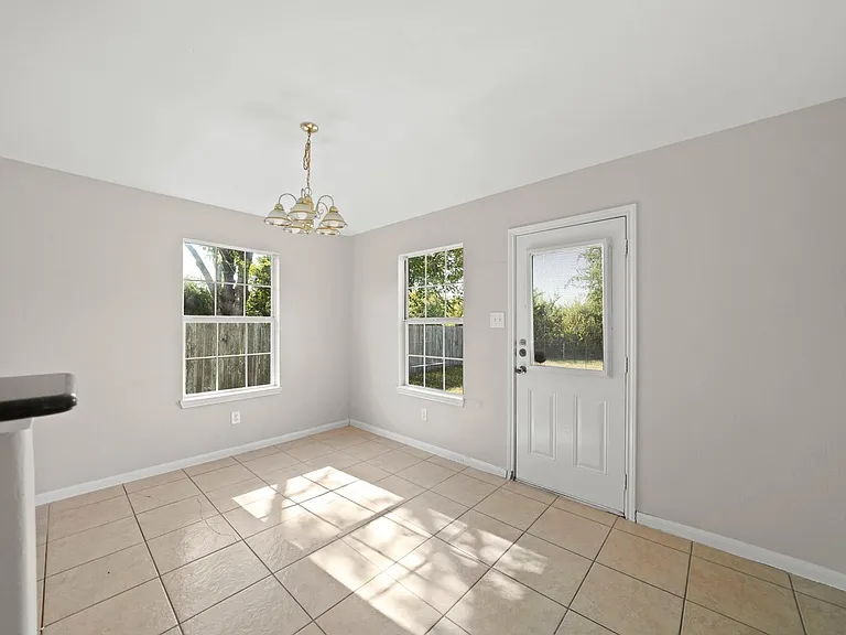 1626 Dove Run — Photo 4