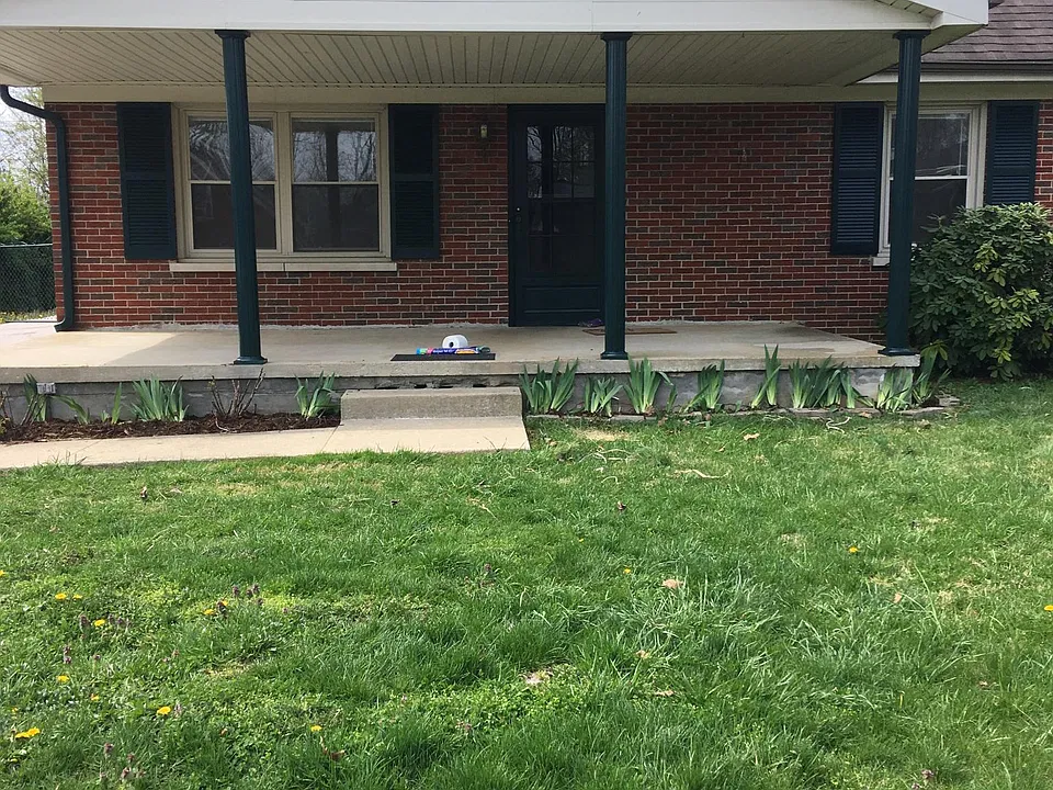 724 Eden Ct