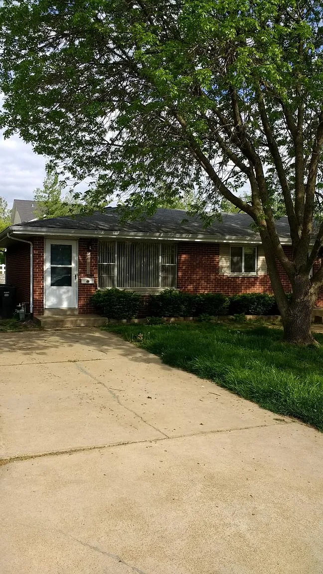 10232 Jeffleigh Ln photo 1