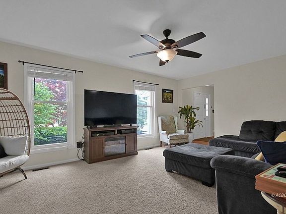 5th image of 320 Carroll Rd