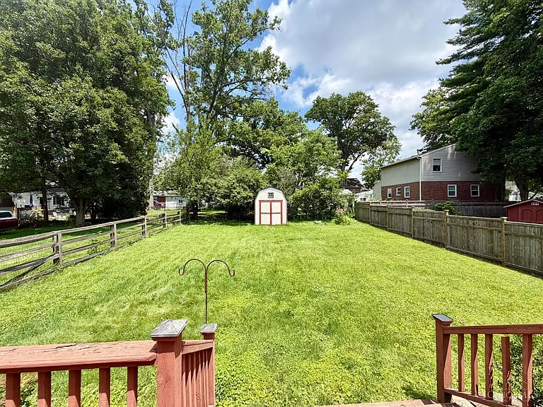 4624 Hunt Rd — Photo 11