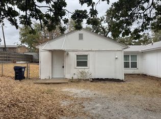 708 Ioof St #B, Denton, TX 76201
