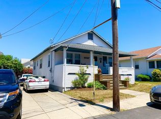 75 E St, Hull, MA 02045