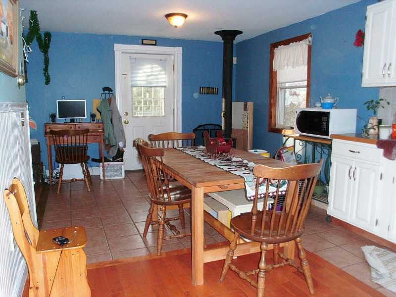 76 Narrow Ln, Charlestown, RI 02813 Zillow
