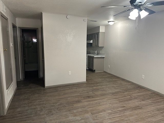 1st image of 136 21st St NE