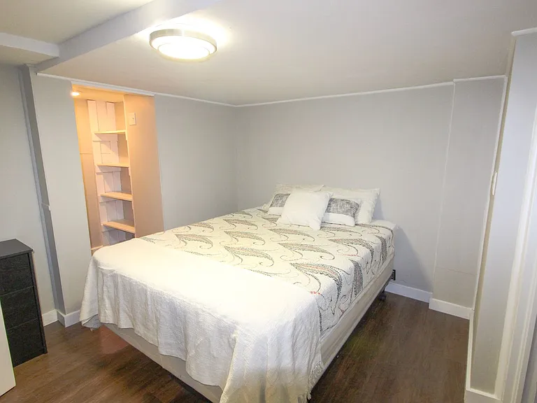 230 Bryant Ave — Photo 15