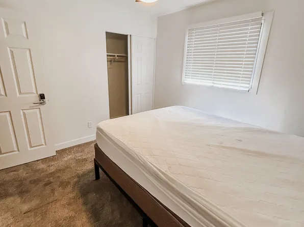 30 N Cottonwood Dr #3, Gilbert, AZ 85234