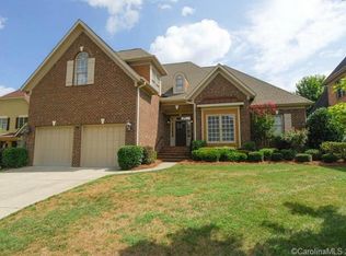 6717 Larrisa Ct, Charlotte, NC 28226