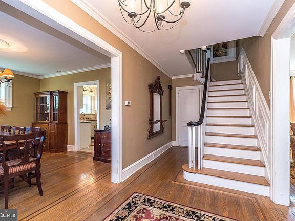 2nd image of 318 Rosedale Dr