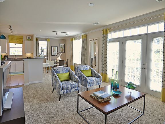 Tall Nine Foot Ceilings and Large Windows