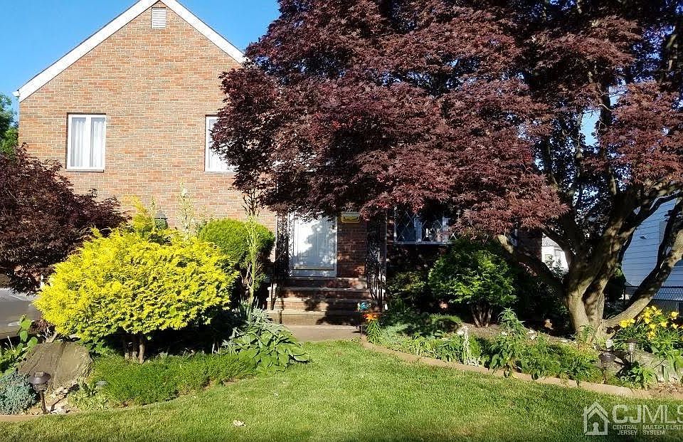 1st image of 89 Sewaren Ave