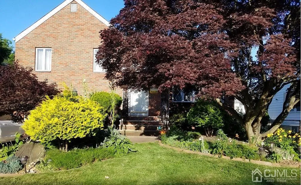89 Sewaren Ave photo 1