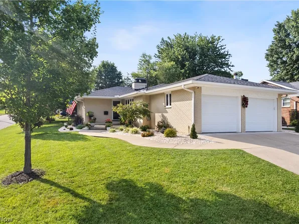 2111 Lewis Ave, Parkersburg, WV 26104
