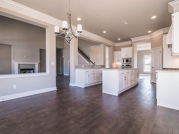 5th image of 3126 N Harrier Dr