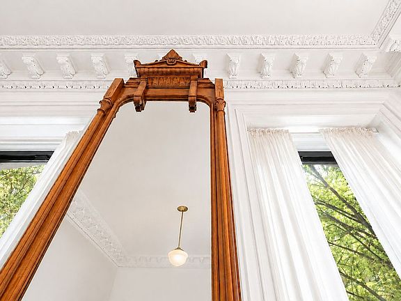 4th image of 62 Fort Greene Pl