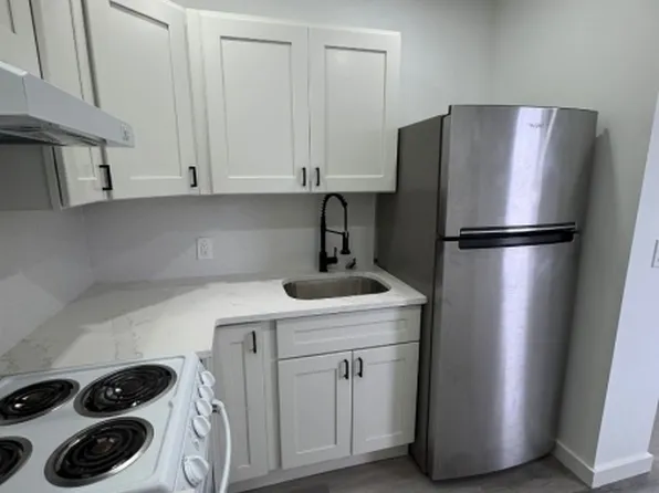 96 Broughton Ave, Bloomfield, NJ 07003