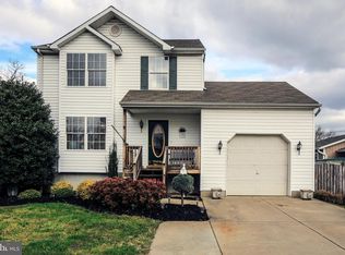 8 Somerset Rd, Pasadena, MD 21122