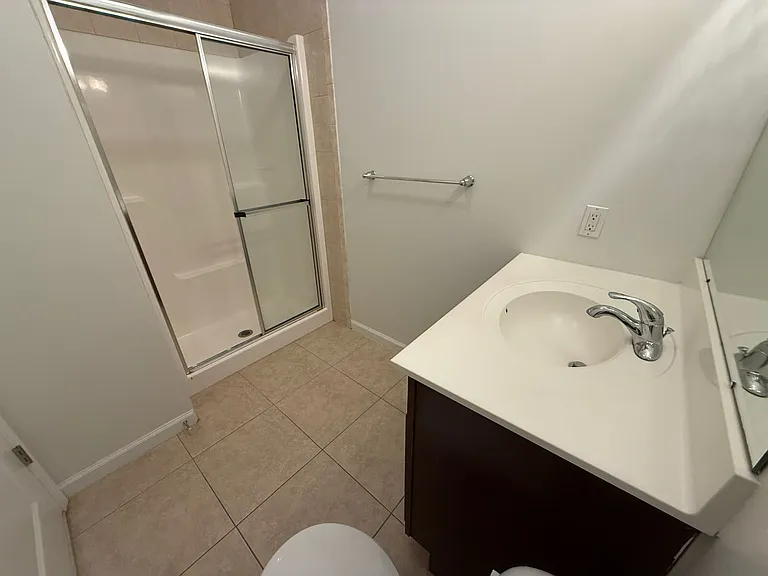 5609 Jefferson St #52E — Photo 21