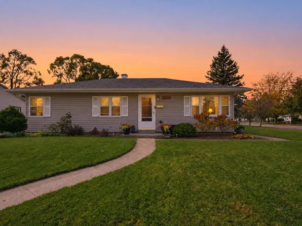 7902 Bertram Ave, Hammond, IN 46324