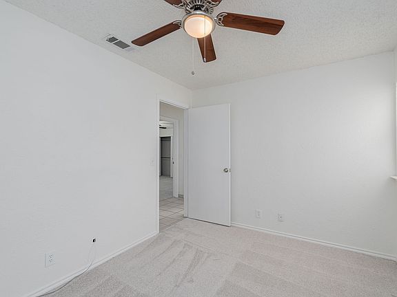 4th image of 1905 Shady Ln