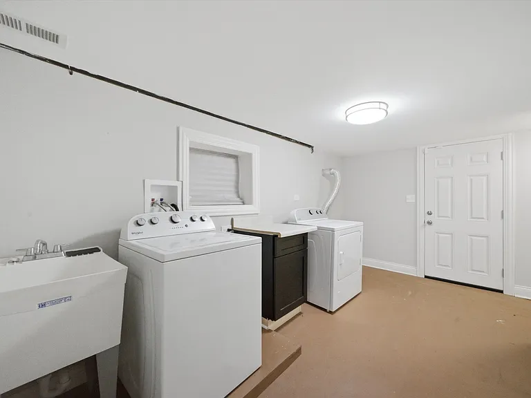 8326 S Luella Ave — Photo 21