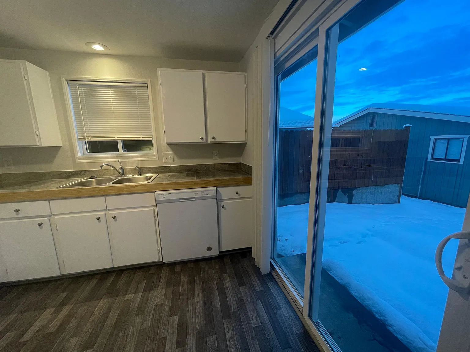 2 bed, 1100 sqft, $1,750 — Photo 4