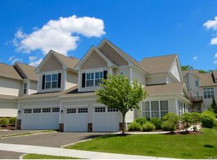 14 Hidden Brook Trl, Bethel, CT 06801