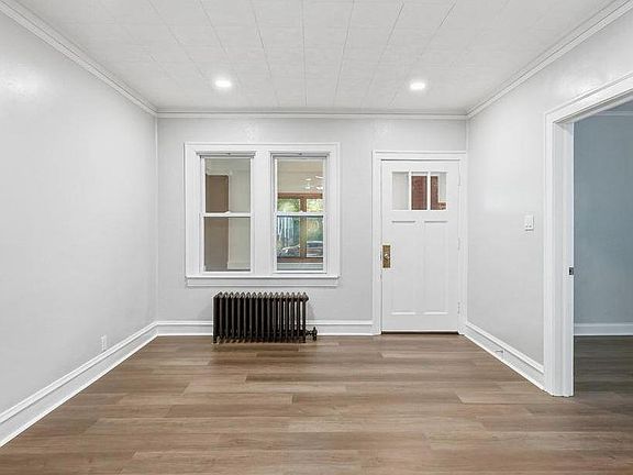 4th image of 1537 Myrtle Ave