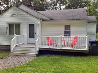 102 Maple Dr, Coventry, CT 06238