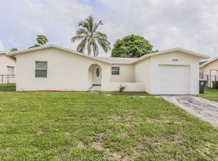 8261 SW 9th St, Pompano Beach, FL 33068