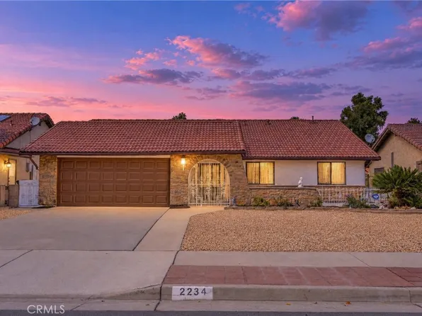 2234 Redwood Dr, Hemet, CA 92545