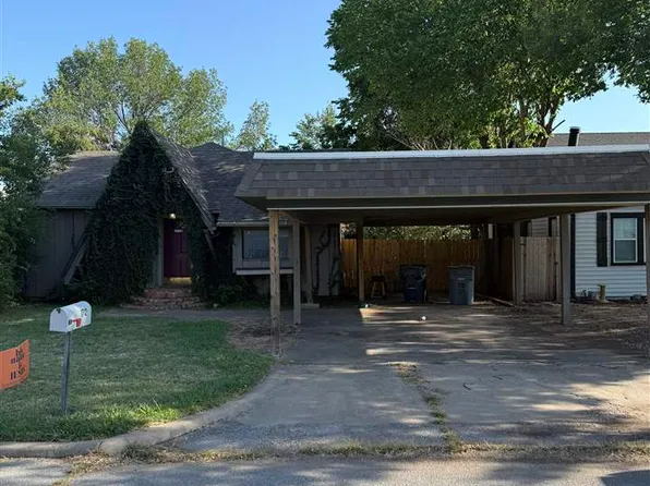 1712 NW Bell Ave, Lawton, OK 73507