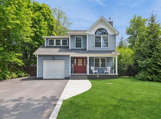 15 Maple Ave, Miller Place, NY 11764