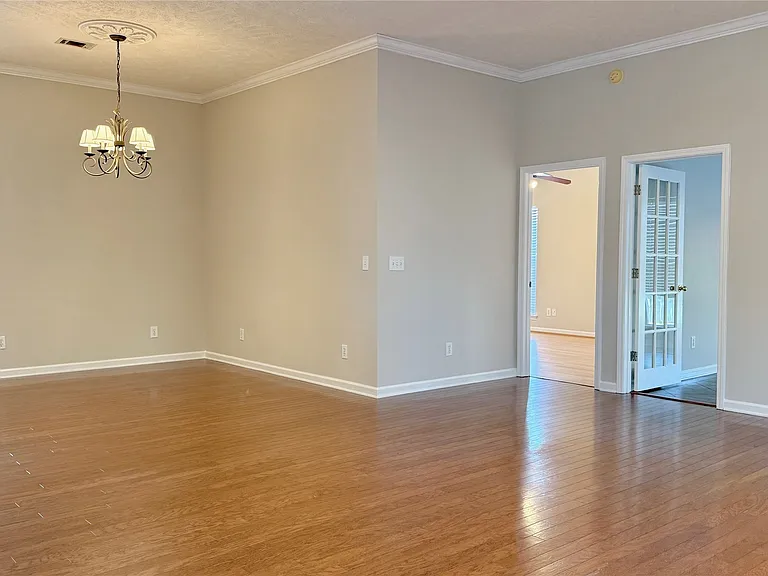 9505 Greythorne Ct — Photo 3