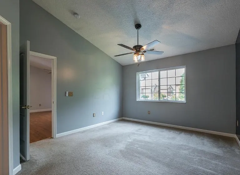 8013 Cranes Crossing Dr — Photo 12