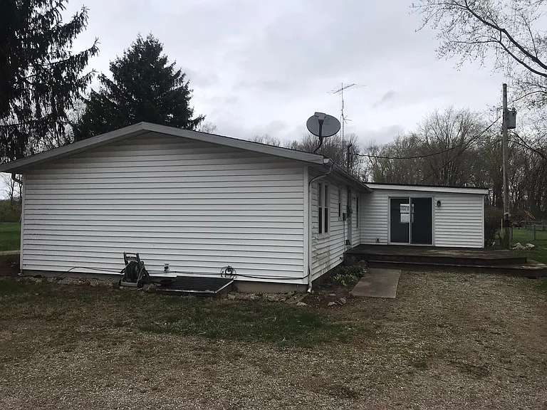 13852 W County Line Rd #C — Photo 3
