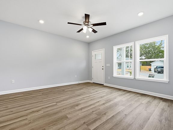 4th image of 36 Shebbi Ln