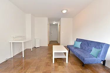 Rented by Cooper & Cooper Real Estate